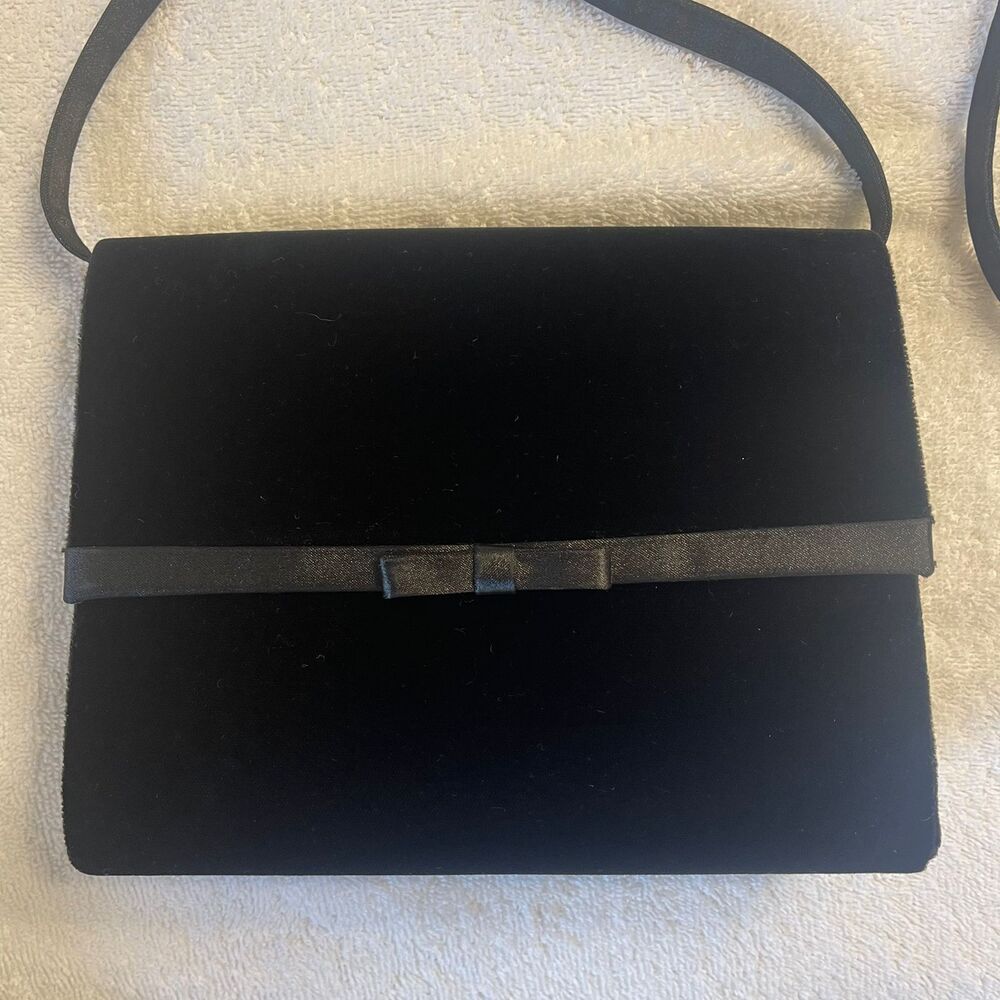 Vintage Kenneth Cole New York Women's Valvet Black Evening Purse Bow Bag - Picture 2 of 11